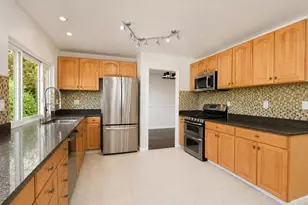 1325 New Hampshire Dr, Concord, CA 94521 - Photo 14