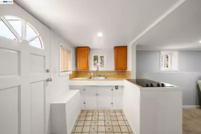 1540 Crescent Ave, Castro Valley, CA 94546 - Photo 24