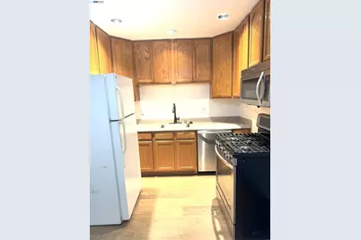 582 H St, Benicia, CA 94510 - Photo 4