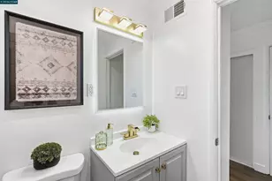 24644 Woodacre Ave, Hayward, CA 94544 - Photo 20
