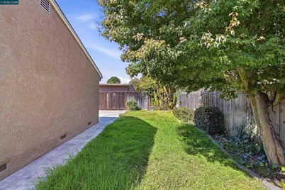24644 Woodacre Ave, Hayward, CA 94544 - Photo 28