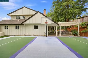 2516 Roundhill Dr, Alamo, CA 94507 - Photo 30
