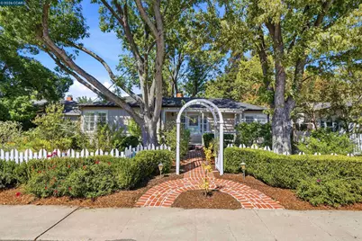 148 Roslyn Dr, Concord, CA 94518 - Photo 1