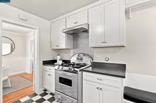 148 Roslyn Dr, Concord, CA 94518 - Photo 8