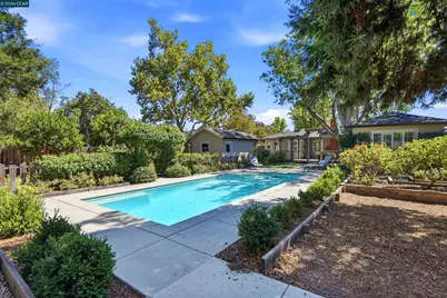 148 Roslyn Dr, Concord, CA 94518 - Photo 36