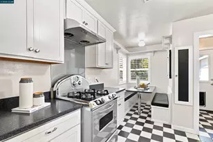 148 Roslyn Dr, Concord, CA 94518 - Photo 10