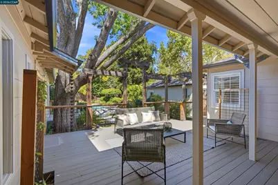 148 Roslyn Dr, Concord, CA 94518 - Photo 28