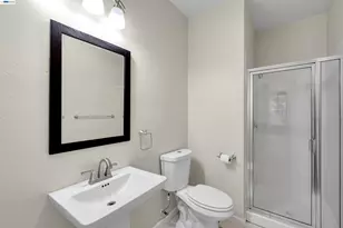 10324 Almanor Cir, Stockton, CA 95219 - Photo 4