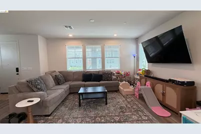 215 Manatee, Suisun City, CA 94585 - Photo 14
