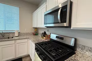 215 Manatee, Suisun City, CA 94585 - Photo 16