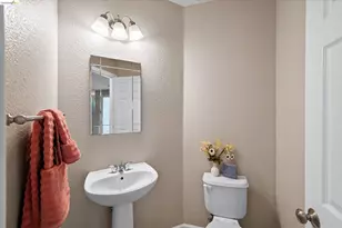 1250 Picadilly Ln, Brentwood, CA 94513 - Photo 10
