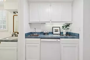 312 St James Dr, Piedmont, CA 94611 - Photo 46