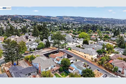 18473 Apricot Way, Castro Valley, CA 94546 - Photo 32