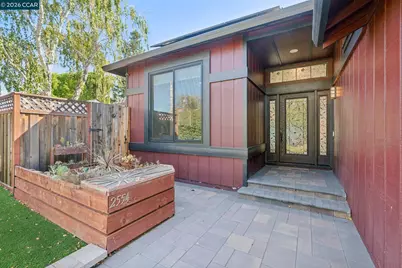 2554 Holly View Ct, Martinez, CA 94553 - Photo 46