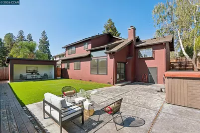 2554 Holly View Ct, Martinez, CA 94553 - Photo 38
