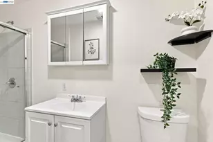 824 Moraga Dr, San Leandro, CA 94578 - Photo 14
