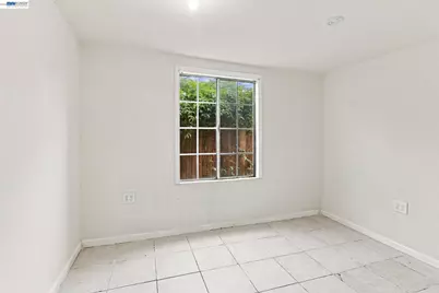 824 Moraga Dr, San Leandro, CA 94578 - Photo 26