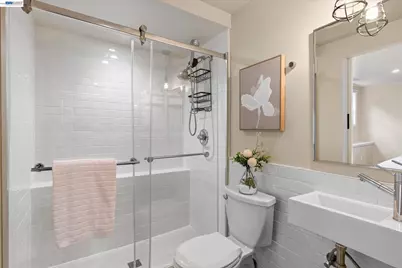 1320 9th St, Alameda, CA 94501 - Photo 34