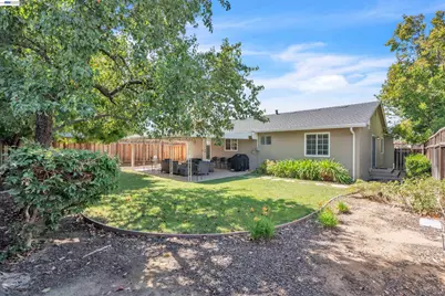 1400 Wagoner Dr, Livermore, CA 94550 - Photo 24