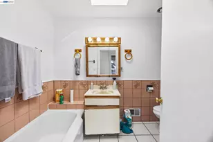 1012 Contra Costa Dr, El Cerrito, CA 94530 - Photo 24