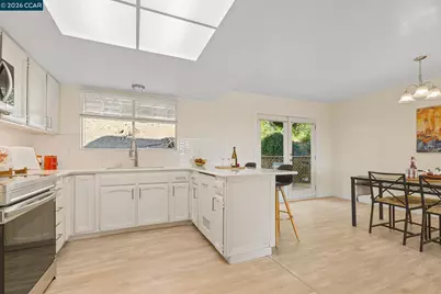 17112 Los Banos St, Hayward, CA 94541 - Photo 20