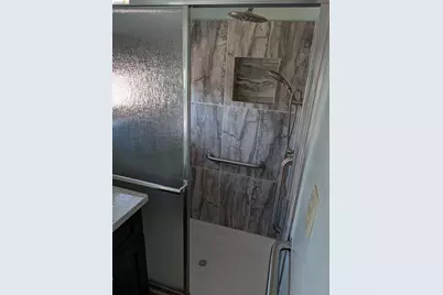 1086 66th St, Oakland, CA 94608 - Photo 20