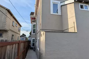 1086 66th St, Oakland, CA 94608 - Photo 6