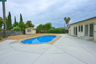 21 Eric Ct, Pleasant Hill, CA 94523 - Photo 52