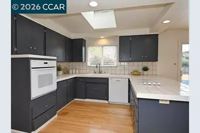 21 Eric Ct, Pleasant Hill, CA 94523 - Photo 16