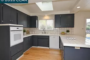 21 Eric Ct, Pleasant Hill, CA 94523 - Photo 14