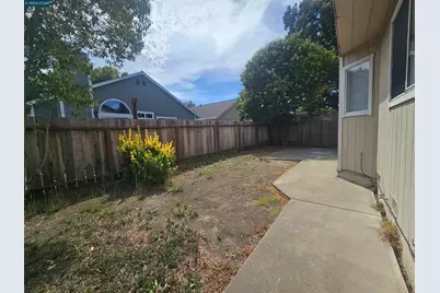 2324 Bellam Ct, Santa Rosa, CA 95401 - Photo 8