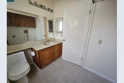 2324 Bellam Ct, Santa Rosa, CA 95401 - Photo 12
