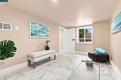 5672 Carberry Avenue, Oakland, CA 94609 - Photo 28