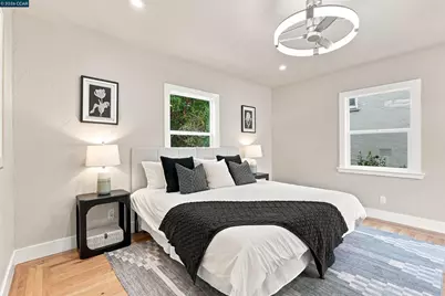 5672 Carberry Avenue, Oakland, CA 94609 - Photo 24