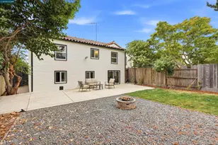 5672 Carberry Ave, Oakland, CA 94609 - Photo 48
