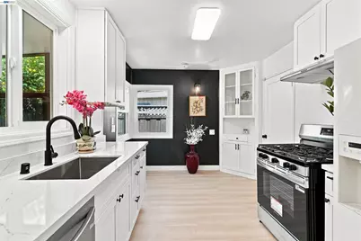 5401 Solano Ave, Richmond, CA 94805 - Photo 10
