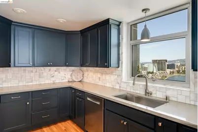 177 19th St #11E, Oakland, CA 94612 - Photo 12