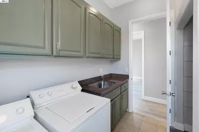 4101 Toddika Ln, Castro Valley, CA 94546 - Photo 36