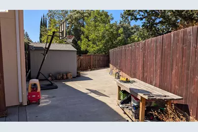 110 Sansome Ct, Vacaville, CA 95687 - Photo 20