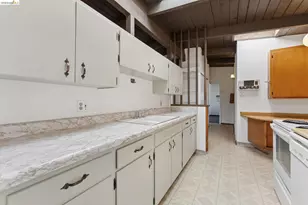 4380 Jana Vista, El Sobrante, CA 94803 - Photo 8