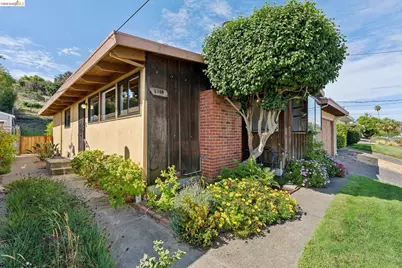 4380 Jana Vista, El Sobrante, CA 94803 - Photo 2