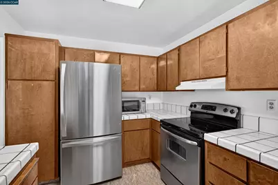 1729 Dalessi Dr, Pinole, CA 94564 - Photo 26