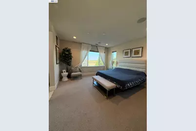 2885 Ellis Town Dr, Tracy, CA 95337 - Photo 12