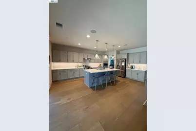 2885 Ellis Town Dr, Tracy, CA 95337 - Photo 6