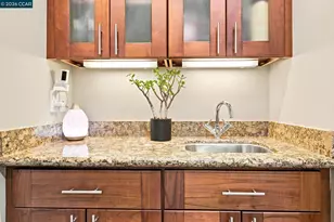 4074 Hamlet Ct, Concord, CA 94521 - Photo 16