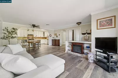 2037 Ptarmigan Dr #2, Walnut Creek, CA 94595 - Photo 2
