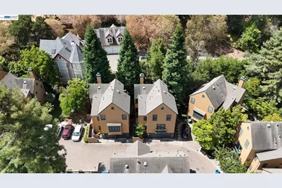 19 Edgewood Pl, Belmont, CA 94002 - Photo 26