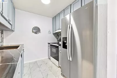 2716 Oak Rd #111, Walnut Creek, CA 94597 - Photo 6