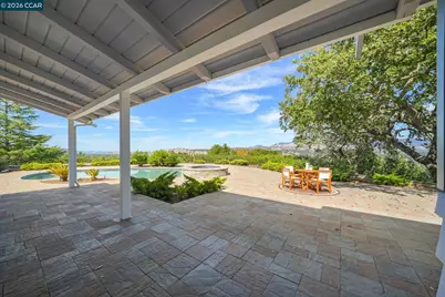 300 Oak View Ter, Danville, CA 94526 - Photo 38