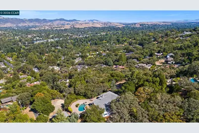 300 Oak View Ter, Danville, CA 94526 - Photo 66